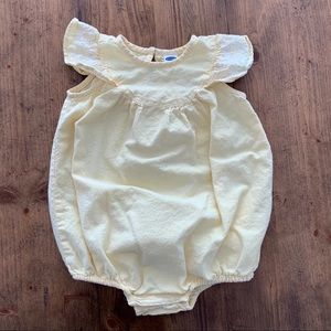 Old Navy Baby Girl Bubble Romper Size 12-18 months